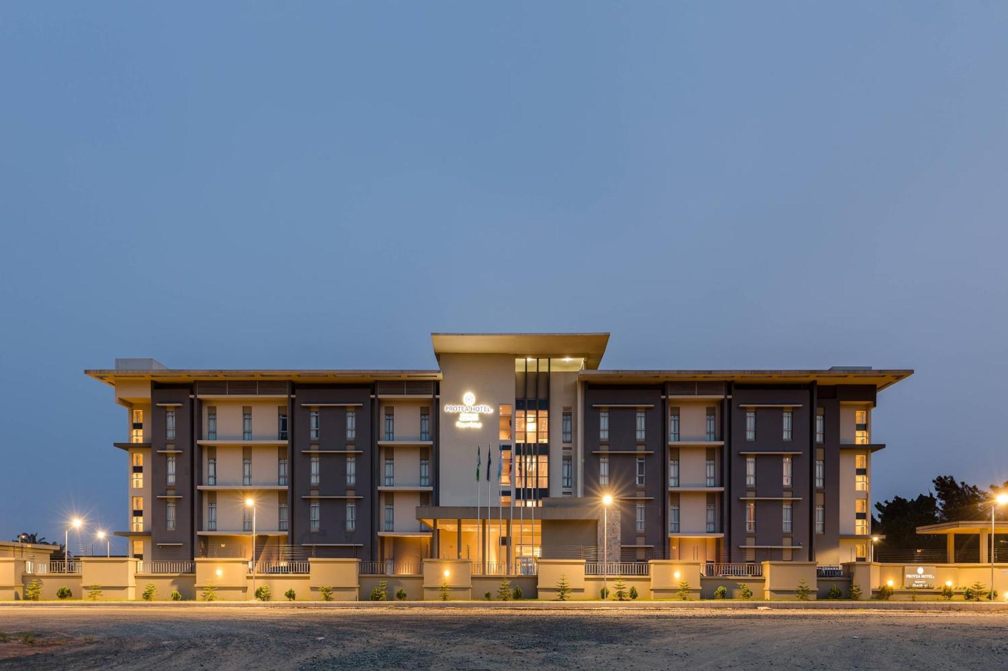 Protea Hotel By Marriott Owerri Select Extérieur photo