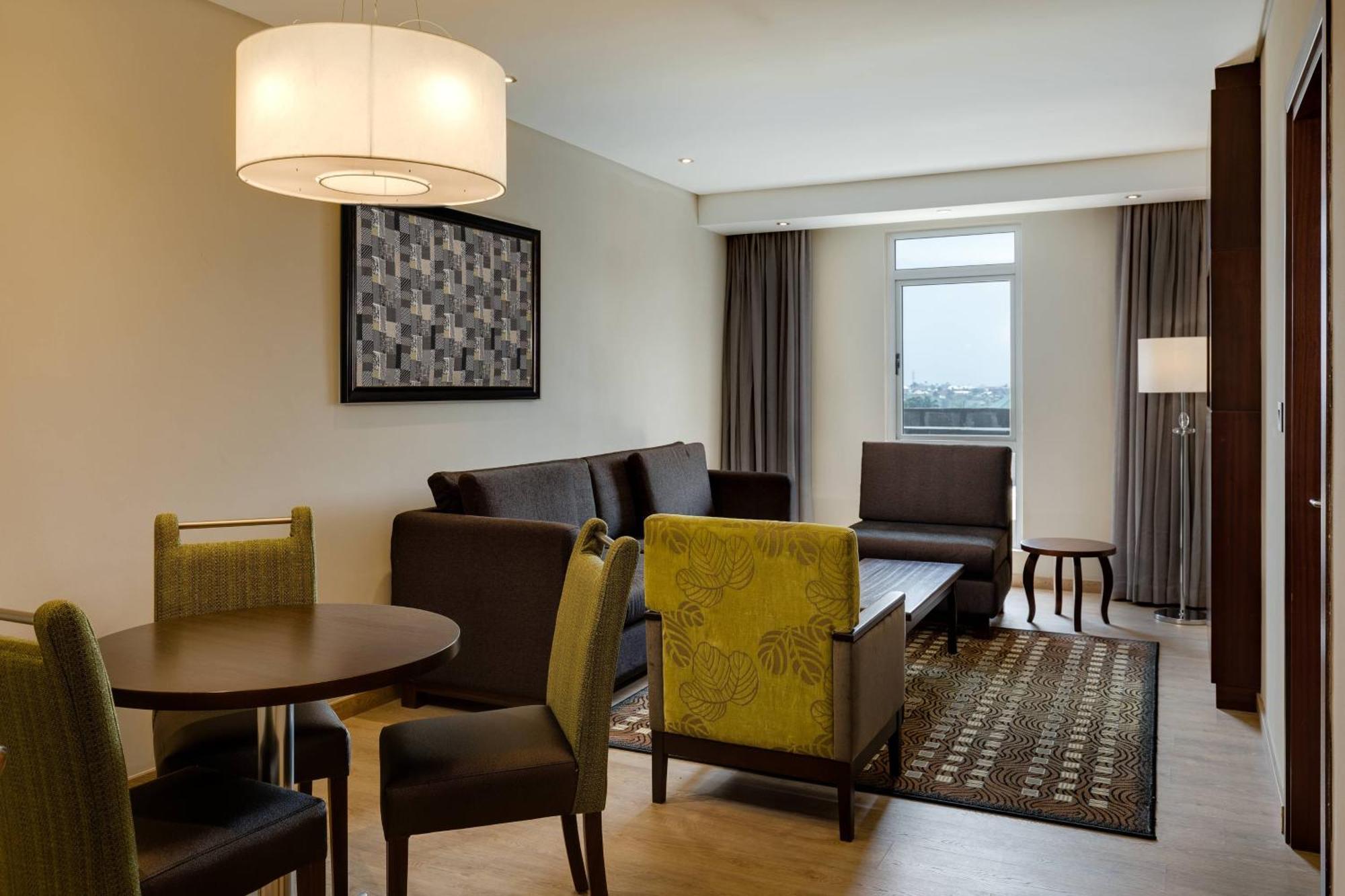 Protea Hotel By Marriott Owerri Select Extérieur photo
